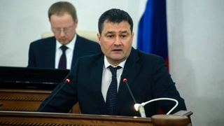 Владимир Семенов в АКЗС / Фото: amic.ru