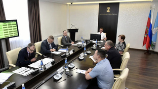 Рабочее совещание / Фото: barnaul.org