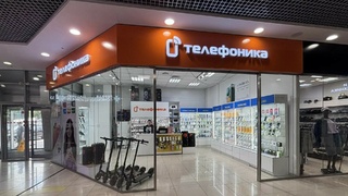 Салон "Телефоника" в ТРЦ "Лето" / Фото: предоставлено компанией