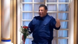 Владимир Железнодорожник / Кадр из видео / "Давай поженимся" 