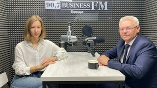Олег Алехин в гостях у радиостанции / Фото: Business FM (Бизнес ФМ) Барнаул