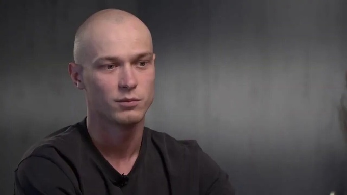 Юрий Борисов на интервью у Юрия Дудя / Фото: скриншот видео