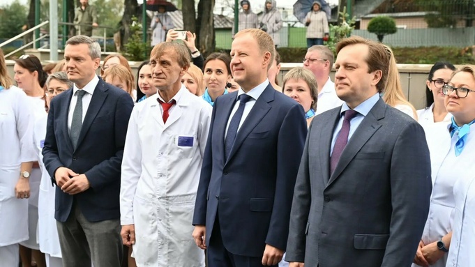 Открытие поликлиники № 3 в Барнауле / max.ru/tomenko_22   