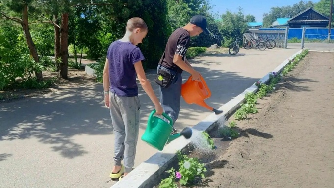 В регионе подвели итоги летней трудовой четверти для школьников / Фото управления Алтайского края по труду и занятости населения