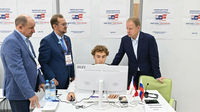 Виктор Томенко на выборах / Фото: max.ru/tomenko_22