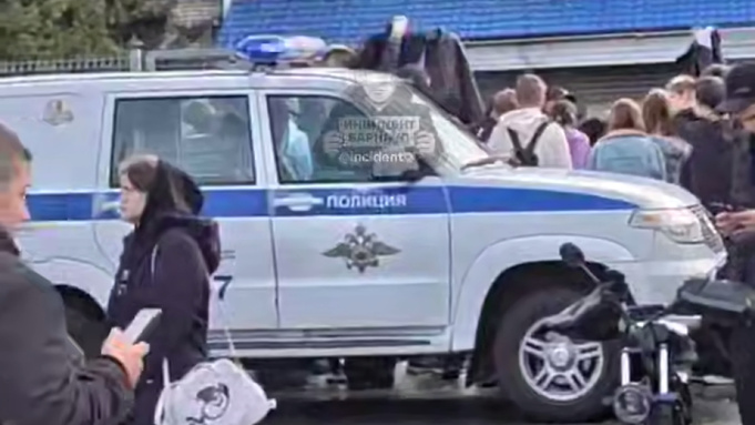 Эвакуация / Фото: паблик в ВК "Инцидент Барнаул"