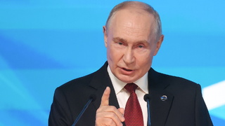 Владимир Путин / Фото: MAXIM SHIPENKOV / EPA