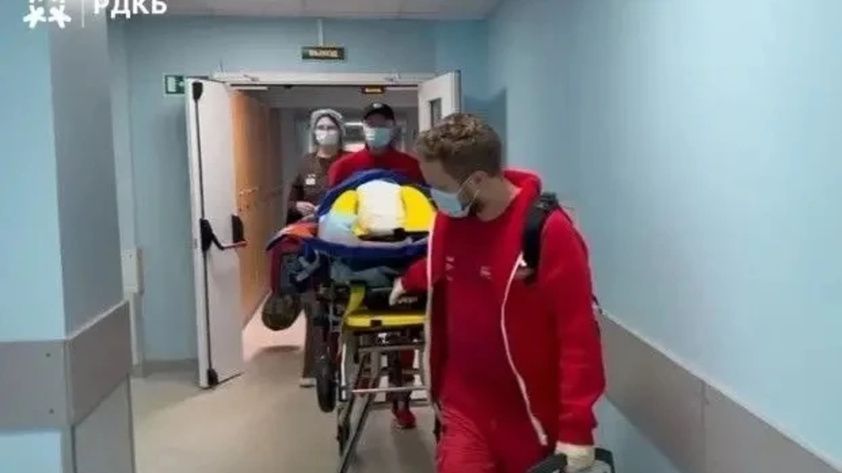 Госпитализация подростка в РДКБ / Фото: пресс-служба РДКБ