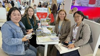 Участники выставки в Пекине / Фото: Управление Алтайского края по развитию туризма и курортной деятельности