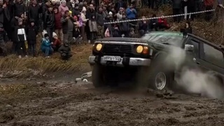 Джип-соревнования в Барнауле / Фото: скриншот видео