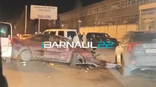 Массовое ДТП в Барнауле / Кадр из видео