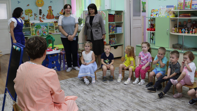 Комиссия проверила работу детского сада / Фото: официальный сайт мэрии Барнаула