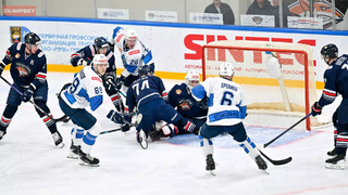 ХК "Динамо-Алтай" во время матча с "Магниткой" / Фото: сайт хоккейного клуба