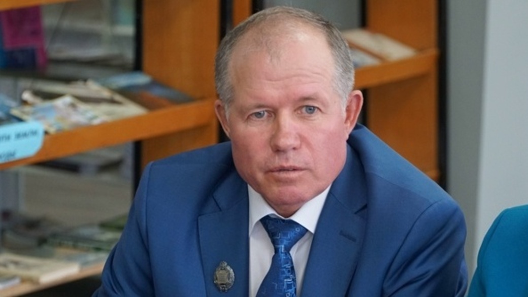 хозяин алтайского края. хозяин алтайского края. богатые люди алтая. директор азпи барнаул. альтаир агро барнаул.