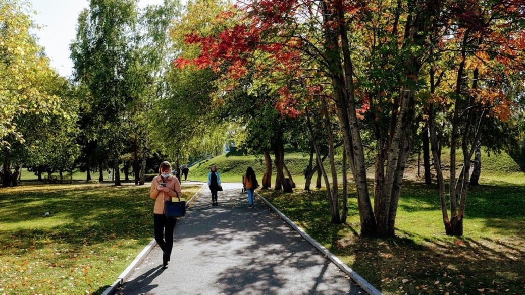 Золотая осень горный алтай. Золотая осень на алтае. Золотая осень горный алтай. Горный алтай золотой осенью. Катунь алтай сентябрь.