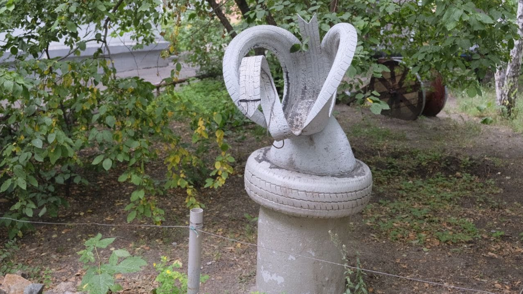 Клумбы и лебеди из старых покрышек запрещены. Куда теперь девать старые ...