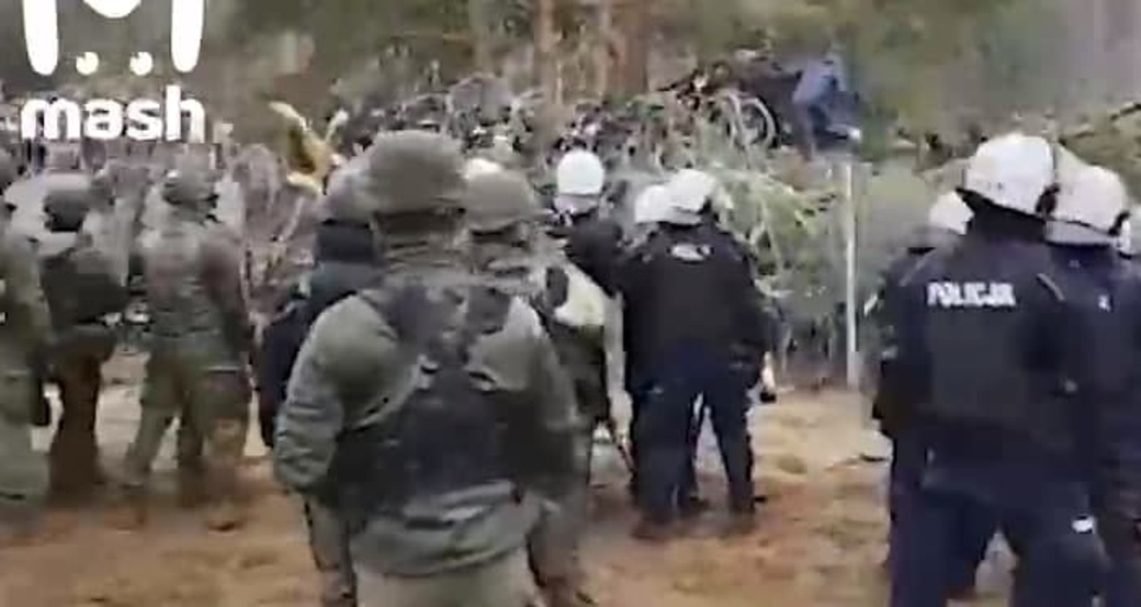 белорусские военные на границе с польшей. беларусь границы. польский военнослужащий эмиль чечко. мигранты на белорусско польской границе. военный реестр.