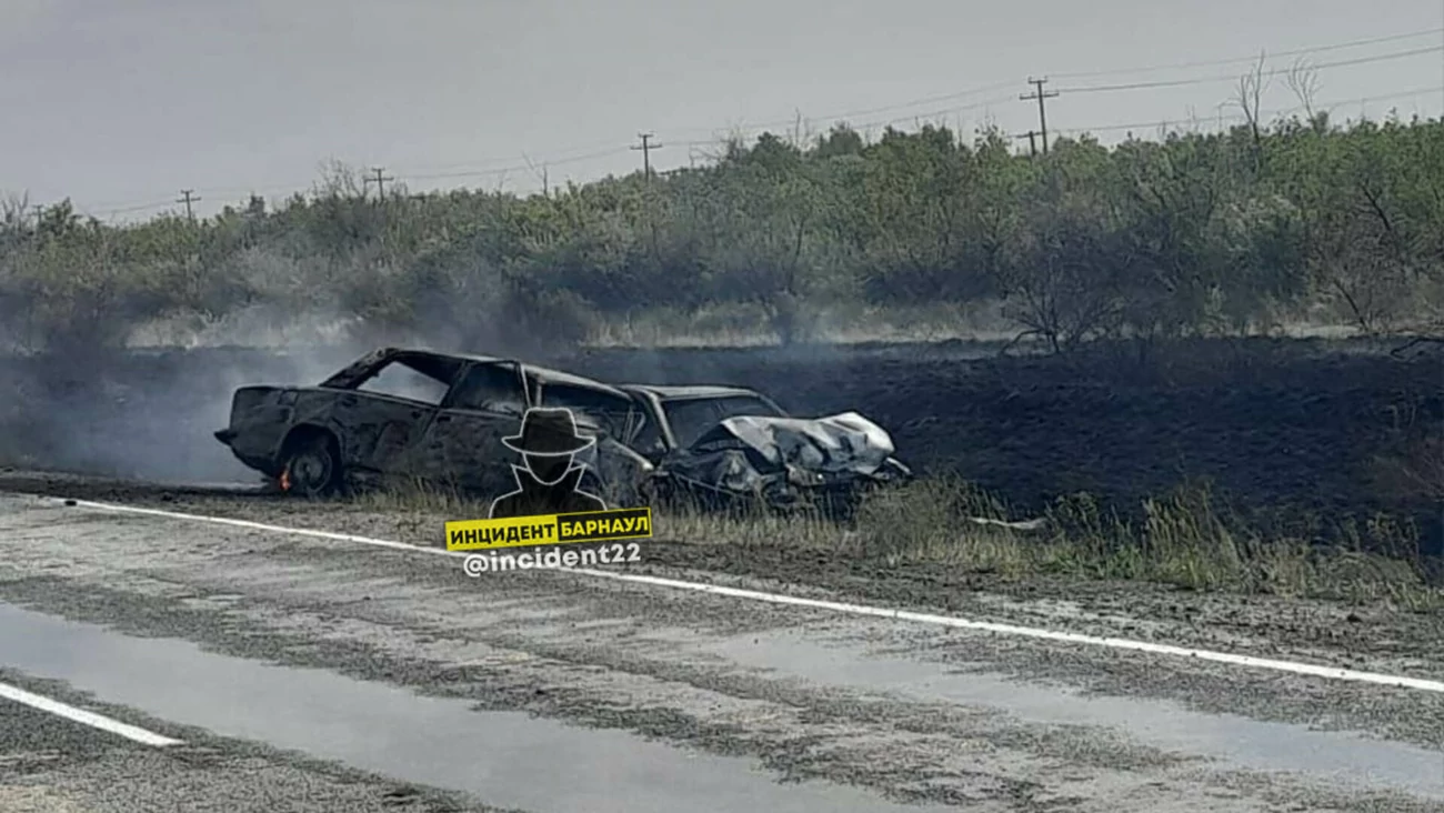 Автомобиль попавший в дтп несколько раз перевернулся в результате пострадал водитель автомобиля