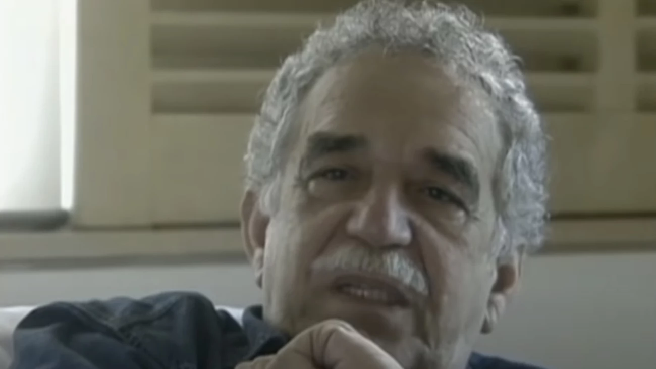 Маркес увидимся в августе. Габриэль гарсиа маркес цитаты и афоризмы. Цитаты габриэля гарсиа маркеса о жизни. Книги маркеса. Габриэля гарсии маркеса арт.