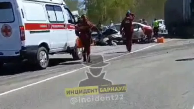 Кадры с места аварии / "Инцидент Барнаул"