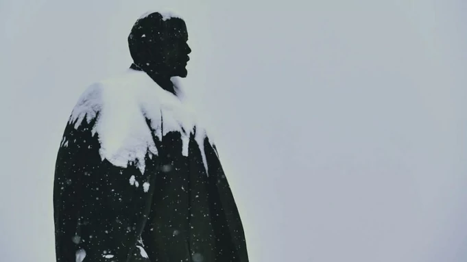 Памятник Ленину на площади Советов в Барнауле / Фото: amic.ru