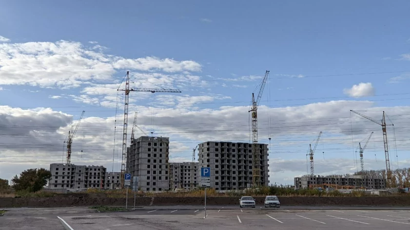 Строительство многоквартирных домов в Барнауле / Фото: Екатерина Смолихина / amic.ru