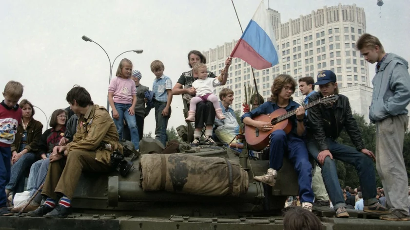 Попытка государственного переворота в СССР в 1991 году / Фото: Валентин Кузьмин, Владимир Яцина / ТАСС 