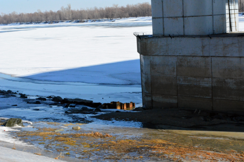 Где сейчас находится ледоход на оби. Ледоход. Ледоход на реке. Ледоход на реке Пышма в Екатеринбурге. Усть-Цильма ледоход.