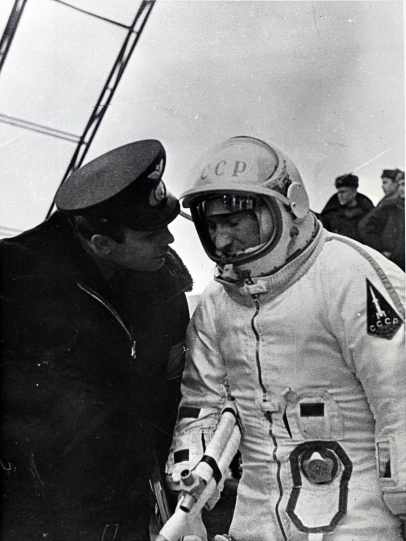 Выход в космос восход 2. Восход 2 космонавты Леонов и Беляев. 1965 Полет Леонова и Беляева.