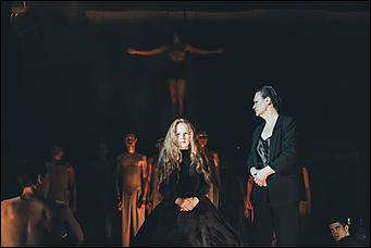    Особенная история. Как в Молодежном театре прошла премьера спектакля "Мария Стюарт"