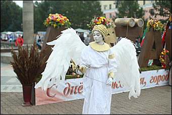 7 сентября 2019 г., Барнаул. Екатерина Смолихина   Авиашоу, бокс и фейерверк: как Барнаул отметил свое 289-летие