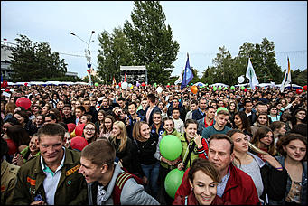 7 сентября 2019 г., Барнаул. Екатерина Смолихина   Авиашоу, бокс и фейерверк: как Барнаул отметил свое 289-летие