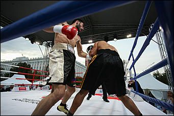 7 сентября 2019 г., Барнаул. Екатерина Смолихина   Авиашоу, бокс и фейерверк: как Барнаул отметил свое 289-летие