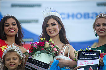 7 сентября 2019 г., Барнаул. Екатерина Смолихина   Авиашоу, бокс и фейерверк: как Барнаул отметил свое 289-летие