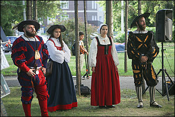 22 августа 2019 г., Барнаул   Барнаульцам показали настоящие рыцарские бои и рассказали о костюмах XVI века