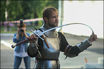 22 августа 2019 г., Барнаул   Барнаульцам показали настоящие рыцарские бои и рассказали о костюмах XVI века