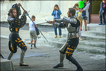 22 августа 2019 г., Барнаул   Барнаульцам показали настоящие рыцарские бои и рассказали о костюмах XVI века