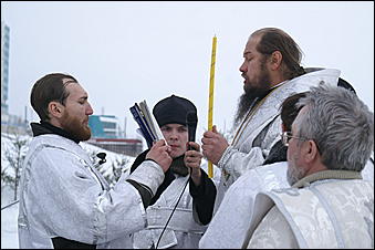 19 января 2007 г., Барнаул   Крестный ход в Барнауле на праздник Крещения Господня 