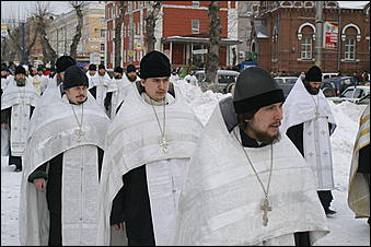 19 января 2007 г., Барнаул   Крестный ход в Барнауле на праздник Крещения Господня 