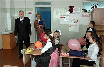 1 сентября 2006 г., Барнаул   Глава Барнаула на линейке школы №31