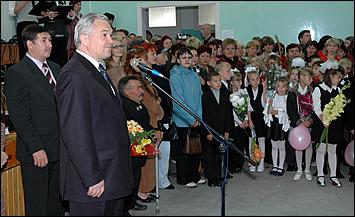 1 сентября 2006 г., Барнаул   Глава Барнаула на линейке школы №31