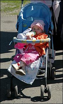 1 июня 2006 г, Барнаул   <P>Открытие детского праздника на пл.Сахарова</P>