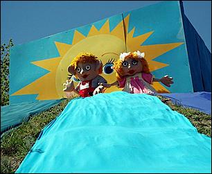 1 июня 2006 г, Барнаул   <P>Открытие детского праздника на пл.Сахарова</P>