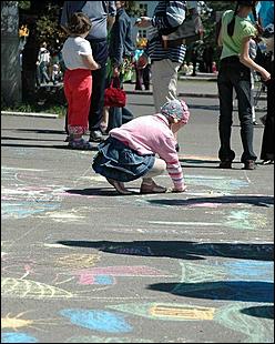 1 июня 2006 г, Барнаул   <P>Открытие детского праздника на пл.Сахарова</P>