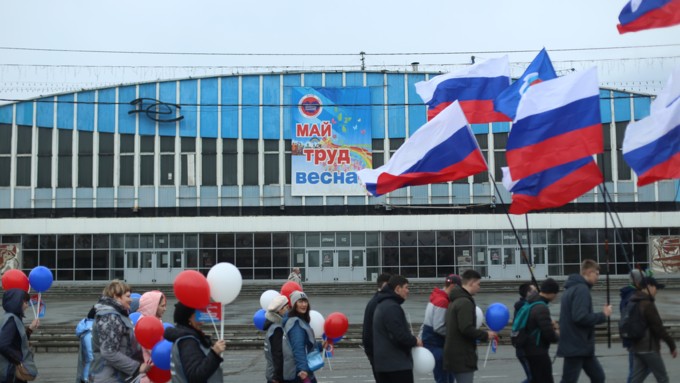 1 мая 2018 г., Барнаул. Екатерина Смолихина   За свободный интернет и достойный труд: как в Барнауле отметили 1 Мая