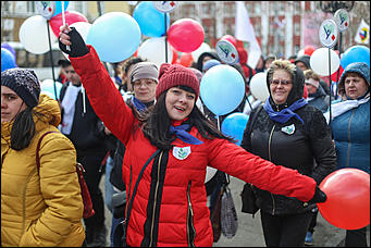 1 мая 2019 г., Барнаул. Екатерина Смолихина Праздник Весны и труда: как в Барнауле прошли шествие и митинг в честь 1 Мая
