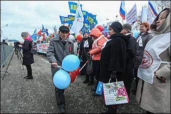 1 мая 2019 г., Барнаул. Екатерина Смолихина Праздник Весны и труда: как в Барнауле прошли шествие и митинг в честь 1 Мая