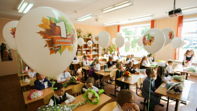 2 сентября 2019 г., Барнаул. Екатерина Смолихина   Здравствуй, школа! Праздничные линейки по случаю Дня знаний прошли в Барнауле