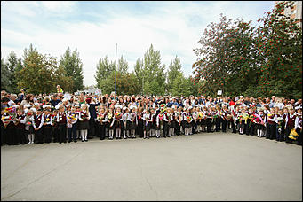 2 сентября 2019 г., Барнаул. Екатерина Смолихина   Здравствуй, школа! Праздничные линейки по случаю Дня знаний прошли в Барнауле