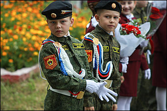 1 сентября 2017 г., Барнаул. Екатерина Смолихина   Марш сквозь слёзы: как прошло 1 сентября у барнаульских кадетов